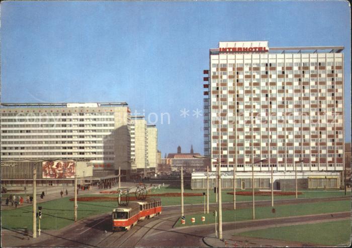 DRESDEN Elbe Prager Strasse mit Interhotel Newa