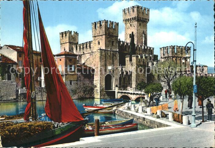 Sirmione Lago di Garda Scaligero Schloss Gardasee