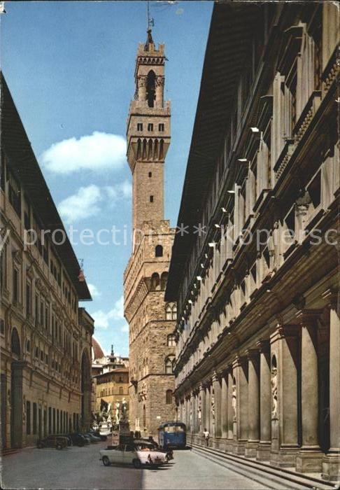 Firenze Florenz Portici degli Uffici die Laubengaenge der Uffizi
