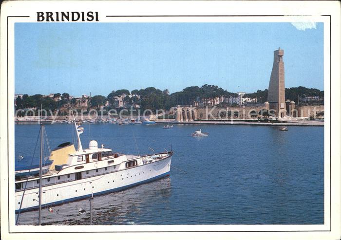 Brindisi Monumento al Marinaio d`italia Denkmal zum Matrosen von Italien