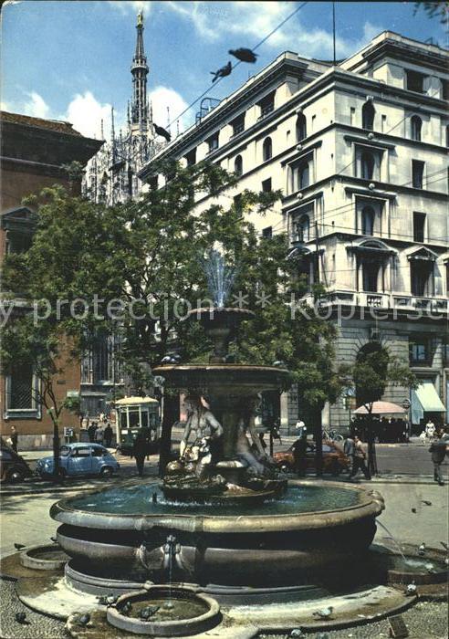 Milano Piazza Fontana Fontana del Piermarini