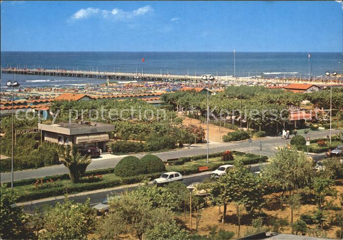Forte dei Marmi Viale lungomare e pontile