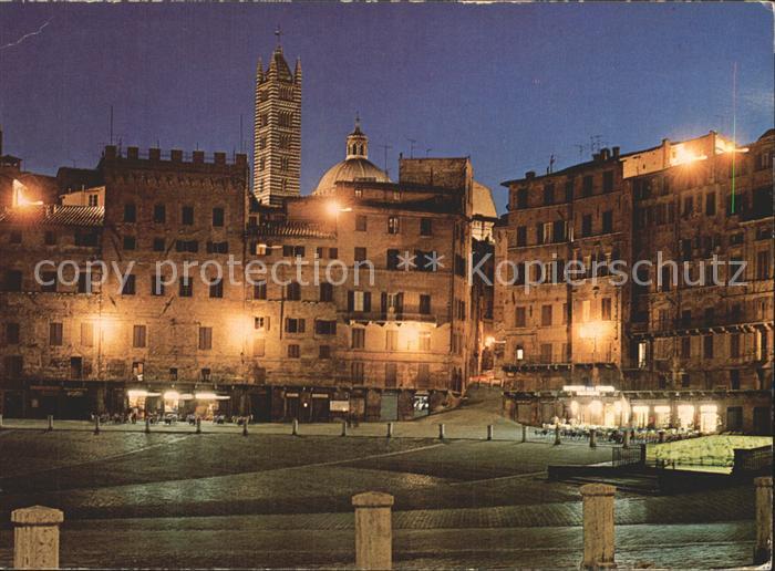 Siena Notturno di piazza del Campo