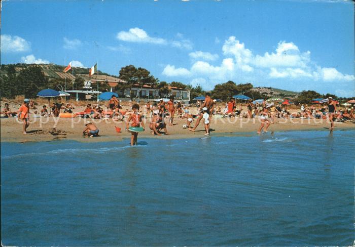 Fermo Spiaggia Strand Riva die Pini