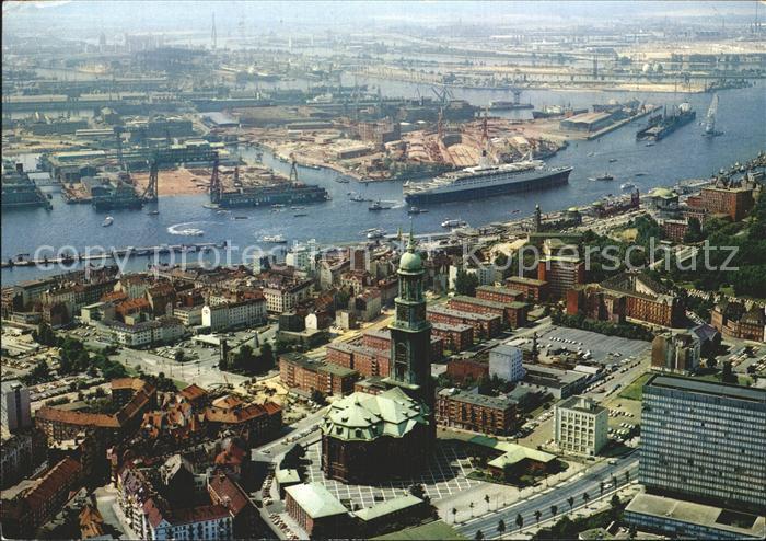 HAMBURG  CITY Michaeliskirche Hafen Queen Elisabeth