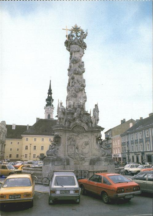 Sankt Poelten Rathausplatz Dreifaltigkeitssaeule