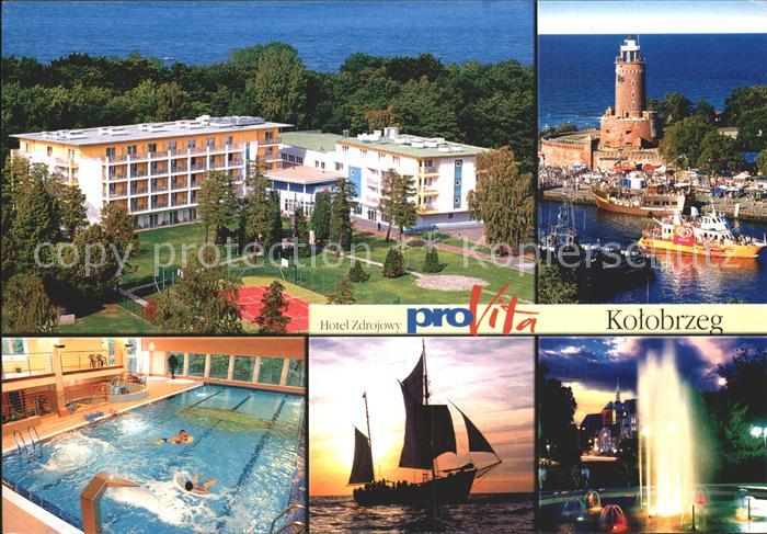 Kolobrzeg Polen Hotel Zdrojowy Leuchtturm Segelschiff Abendstimmung