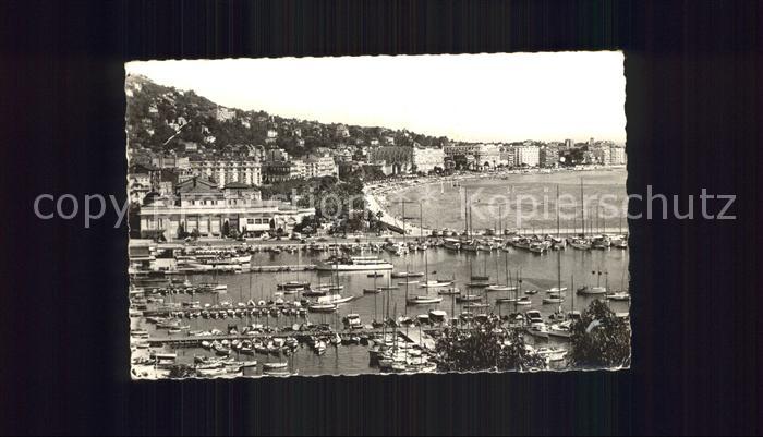 Cannes Alpes-Maritimes Le Port et la Croisette