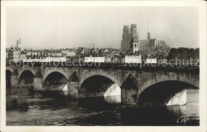 Orleans Loiret Vue generale et le grand Pont Cathedrale