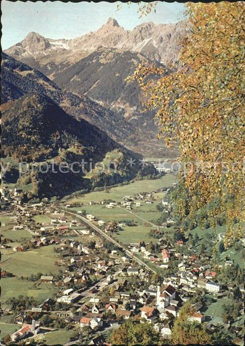 Schruns Vorarlberg Panorama mit Zimba Montafon Herbststimmung