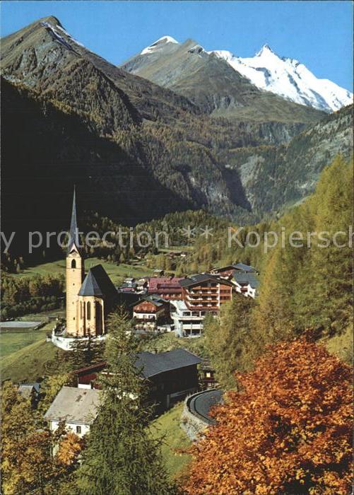 Heiligenblut Kaernten Ortsansicht mit Kirche Herbststimmung Grossglockner Hohe T