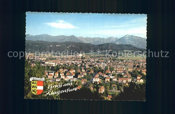 Klagenfurt Woerthersee Gesamtansicht mit Alpenpanorama