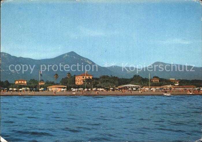Marina di Pietrasanta Spiaggia e Alpi Apuane Strand Apuanische Alpen