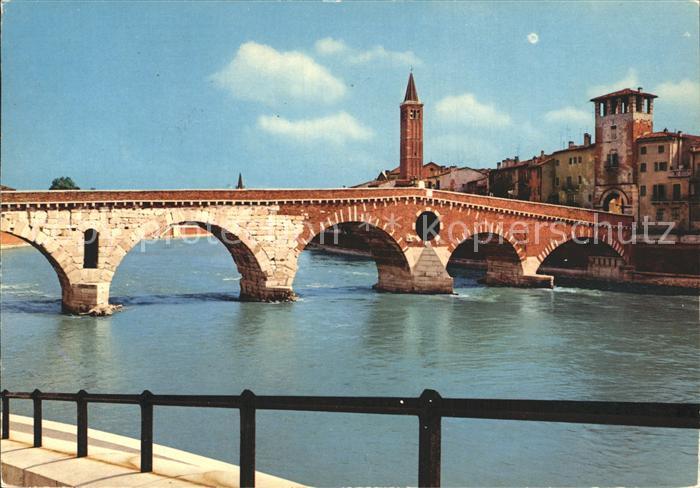 Verona Veneto Il Ponte della Pietra Bruecke