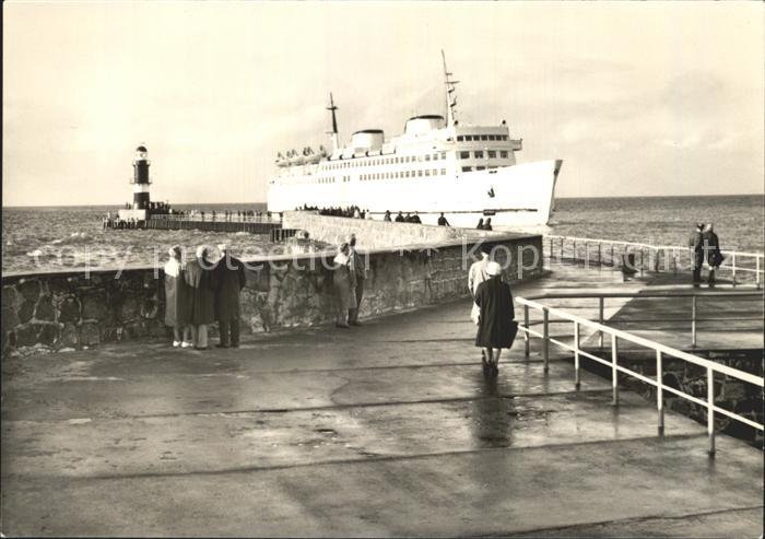 Faehre Ferry Bac Traghetto-- Warnemünde