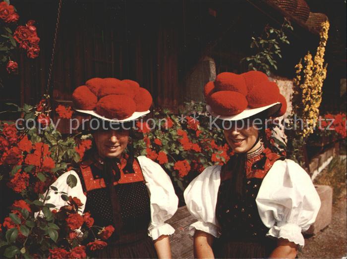 Trachten Schwarzwald Gutach Bollenhut - P O S T K A R T E -