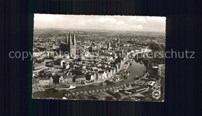 LueBECK  CITY Kirche Trave Hansestadt Fliegeraufnahme