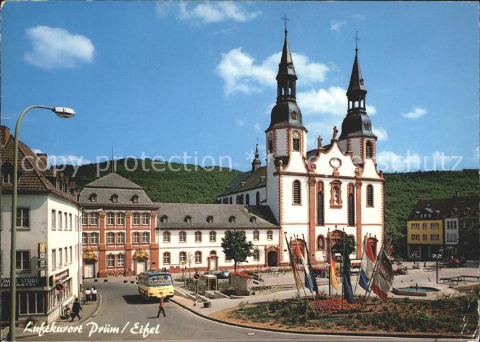 Pruem Eifel Hahnplatz mit Basilika Luftkurort
