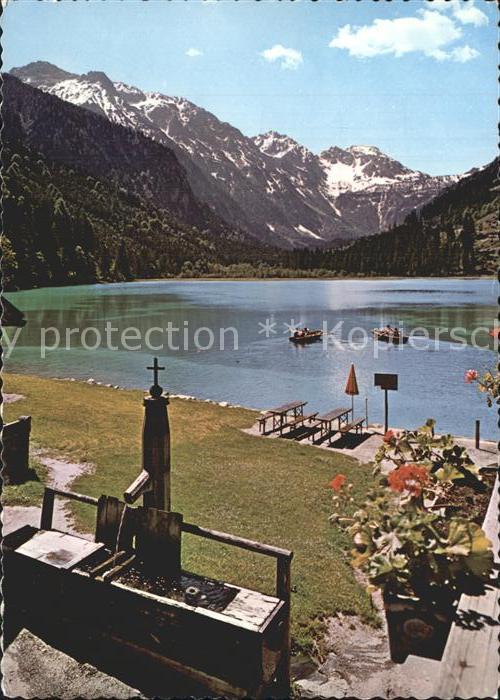 Kleinarl Jaegersee im Kleinarltal Bergsee Alpen