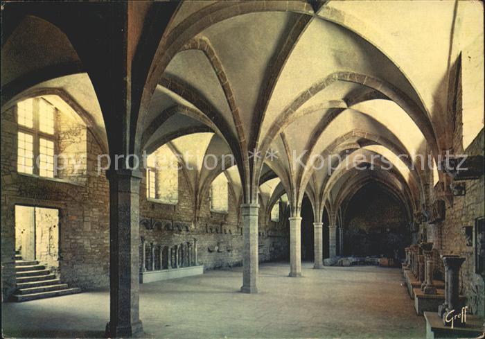Cluny Abbaye le Farinier Salle base