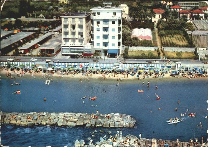San Bartolomeo del Cervo Spiaggia Riviera dei Fiori veduta aerea