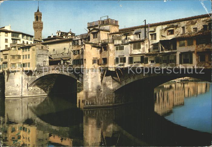 Firenze Florenz Ponte Vecchio Alte Bruecke Arno Wasserspiegelung