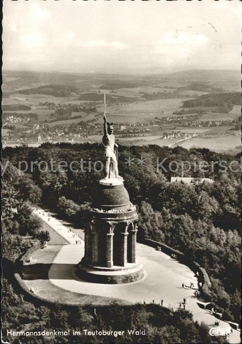 Hermannsdenkmal Teutoburger Wald Fliegeraufnahme
