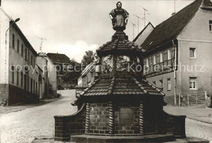 Kohren-Sahlis Toepferbrunnen Marktplatz
