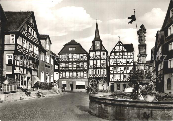 Fritzlar Marktplatz mit Rolandsbrunnen