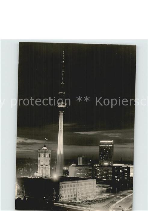 BERLIN  CITY bei Nacht mit Rathaus und Fernsehturm