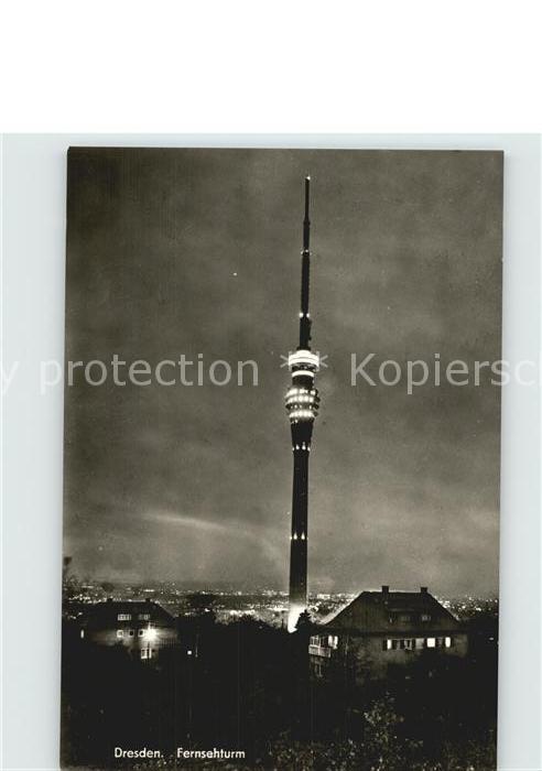 DRESDEN Elbe mit Funkturm bei Nacht