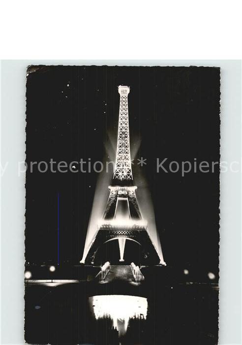 Paris La Tour Eiffel Illuminée