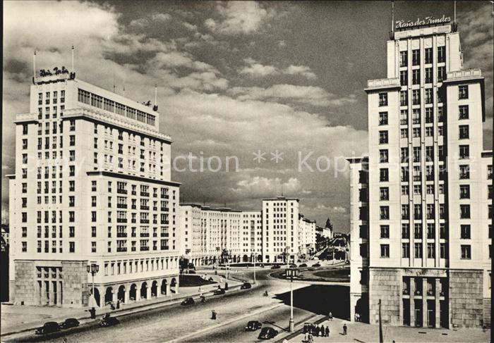 Berlin Hochhaeuser am Strauseberger Platz