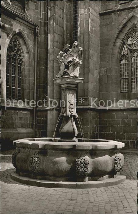 Kaiserslautern Brunnen an der Stiftskirche