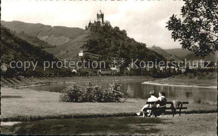 Cochem Mosel Moselpartie mit Burg