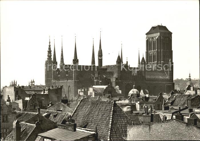 Danzig Westpreussen Marienkirche und Altstadtdaecher