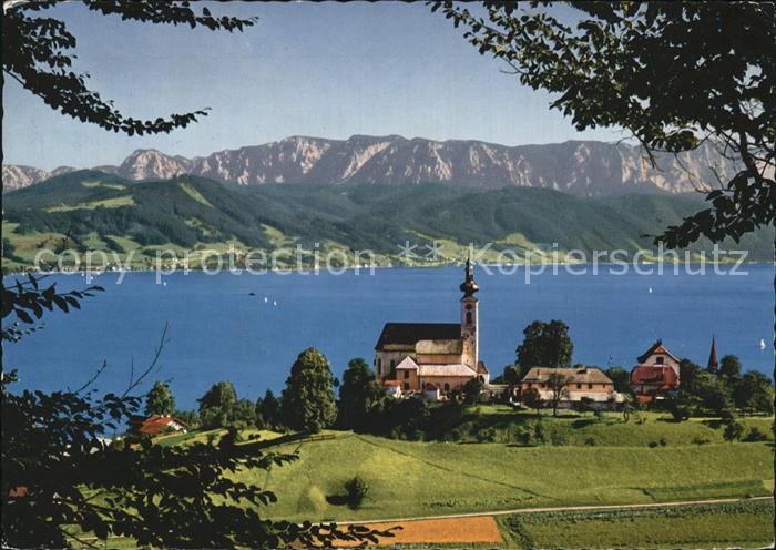Attersee See mit Hoellengebirge