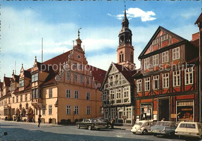 Celle Niedersachsen Rathaus und Stadtkirche