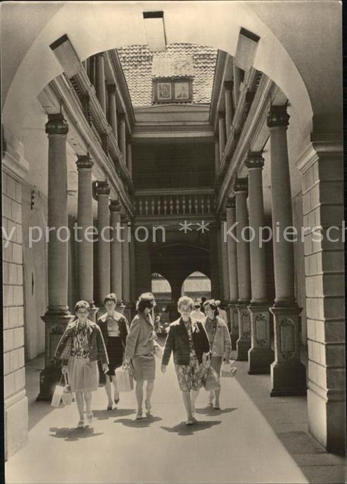 Stralsund Mecklenburg Vorpommern Durchgang Rathaus