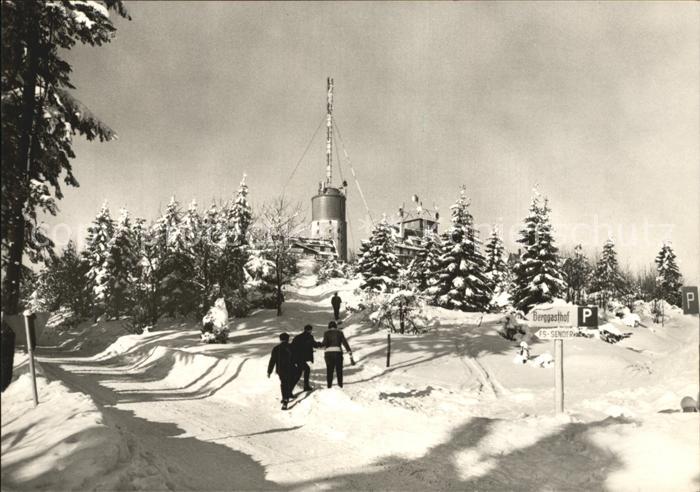 Grosser Inselsberg Sendeturm Wanderer Winterlandschaft