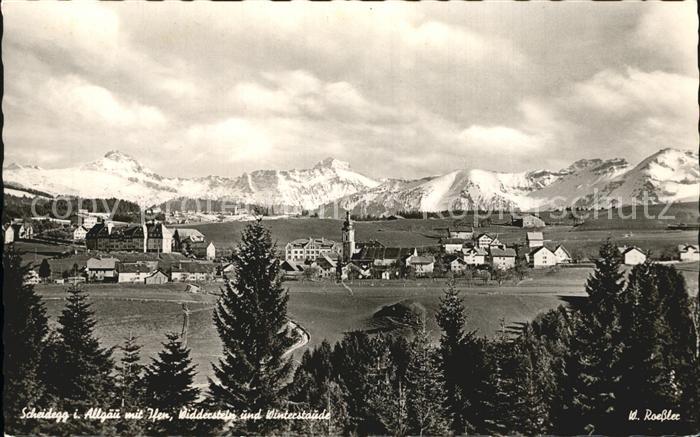Scheidegg Allgaeu mit Ifen Widderstein und Winterstaude