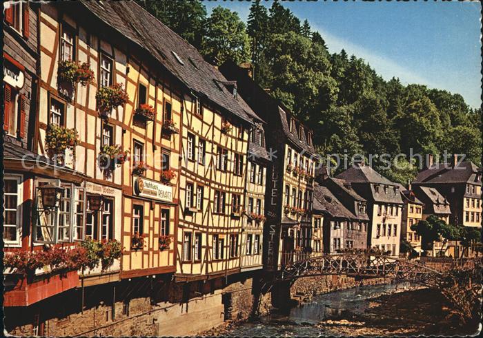 Monschau Montjoie NRW Eschbachstrasse alte Fachwerkhaeuser