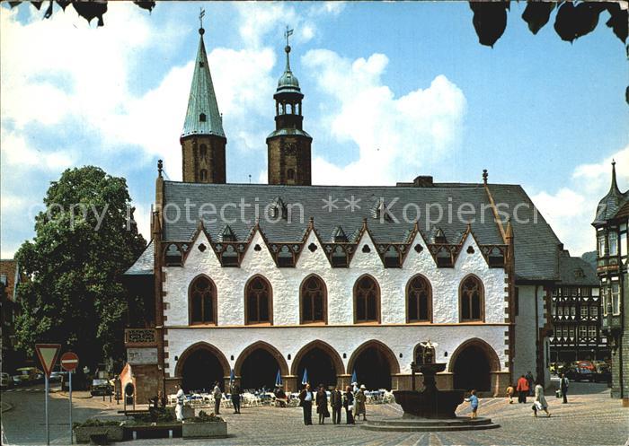 GOSLAR Harz Niedersachsen Rathaus und Marktkirche