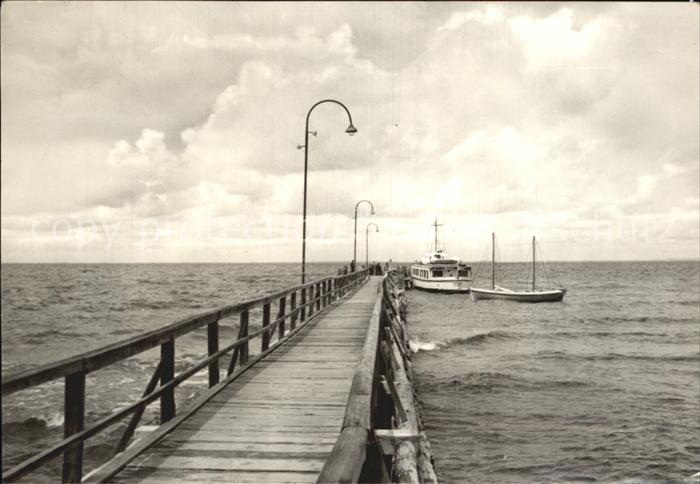 Lubmin Ostseebad Seebruecke Bootsanlegestelle