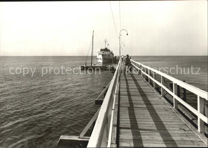 Lubmin Ostseebad Seebruecke Bootsanlegestelle
