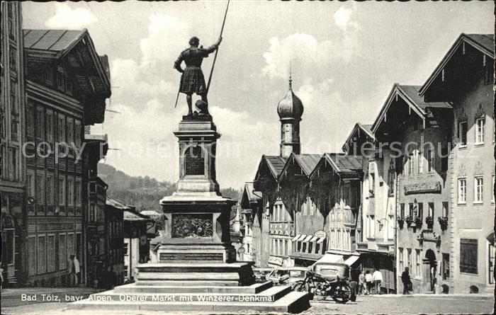 Bad Toelz Oberer Markt mit Winzerer Denkmal