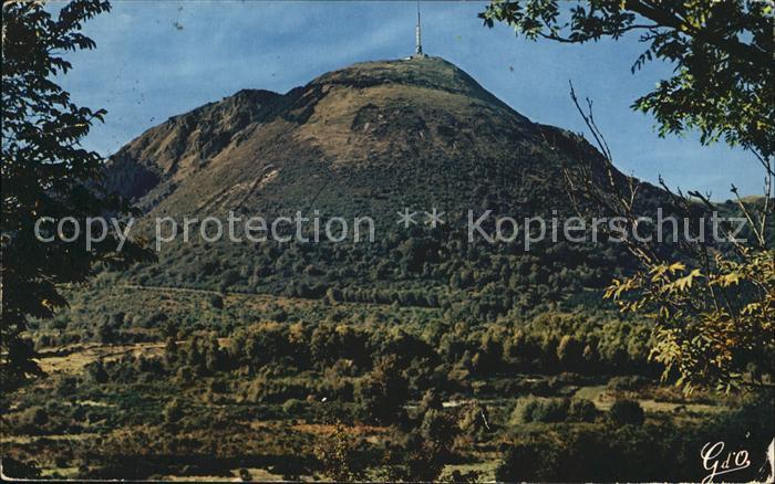 Le Puy de Dome Cone volcanique Sommet