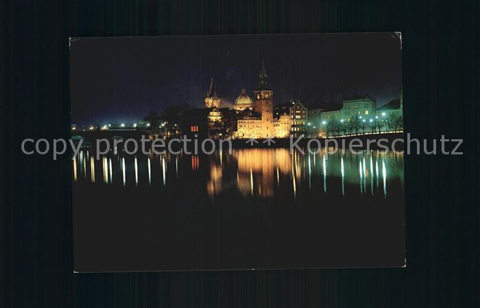 Praha Prahy Prague Nabrezi Vltavy se Smetanovym muzeum Moldau Ufer Smetana Museu