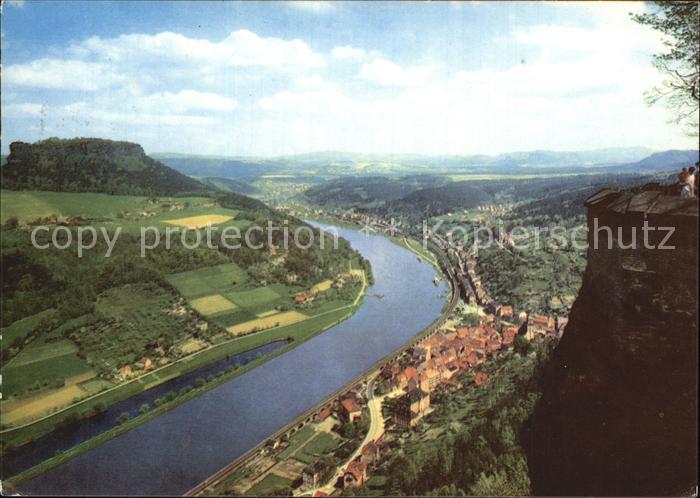 Koenigstein Saechsische Schweiz Panorama Elbtal mit Lilienstein Elbsandsteingebi
