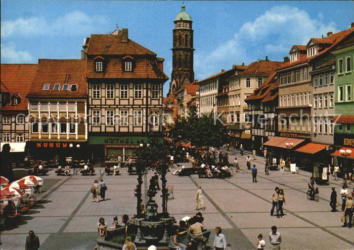 Goettingen Niedersachsen Marktplatz mit Gaenselieselbrunnen Universitaetsstadt
